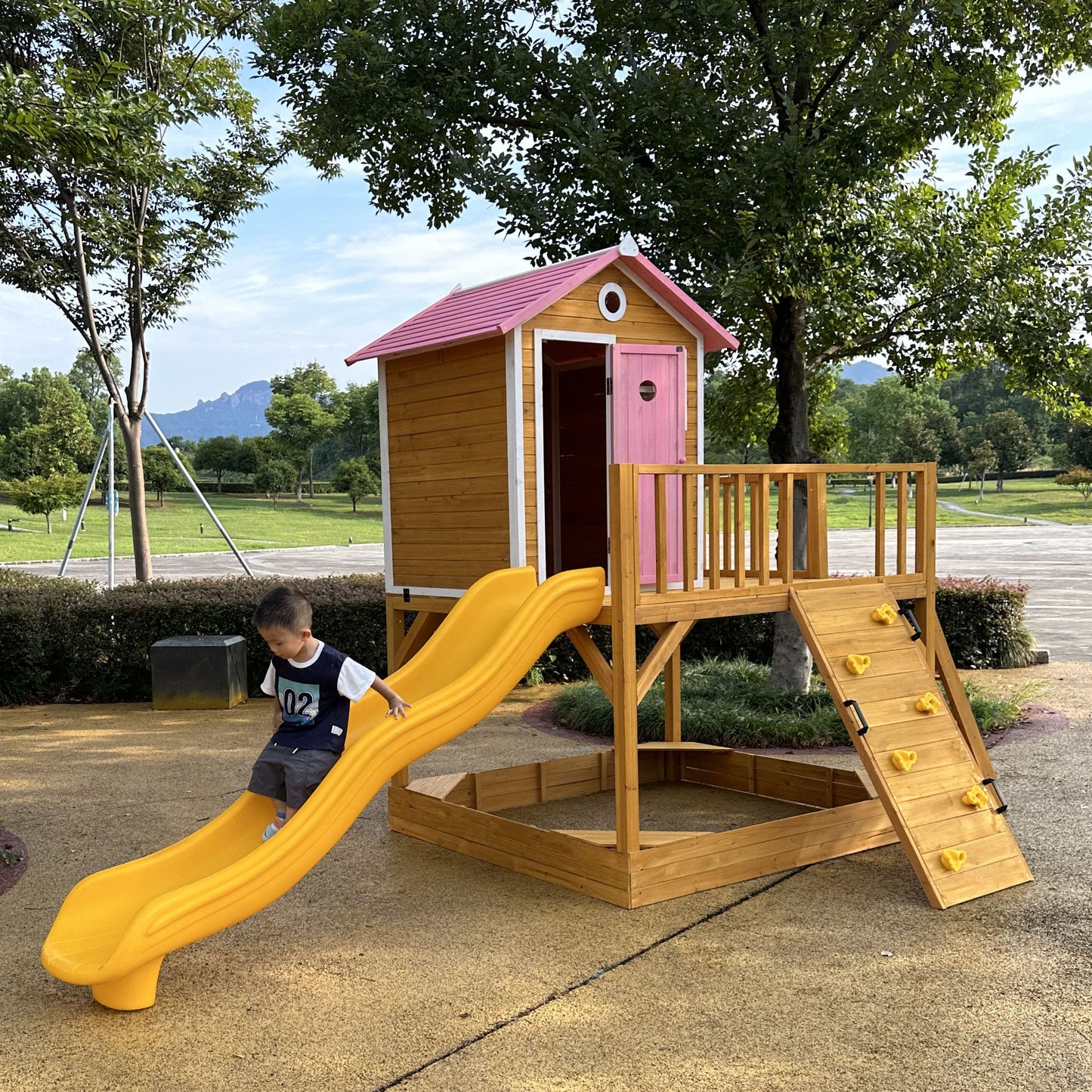 Merry Yard Kids Playhouse Code B1