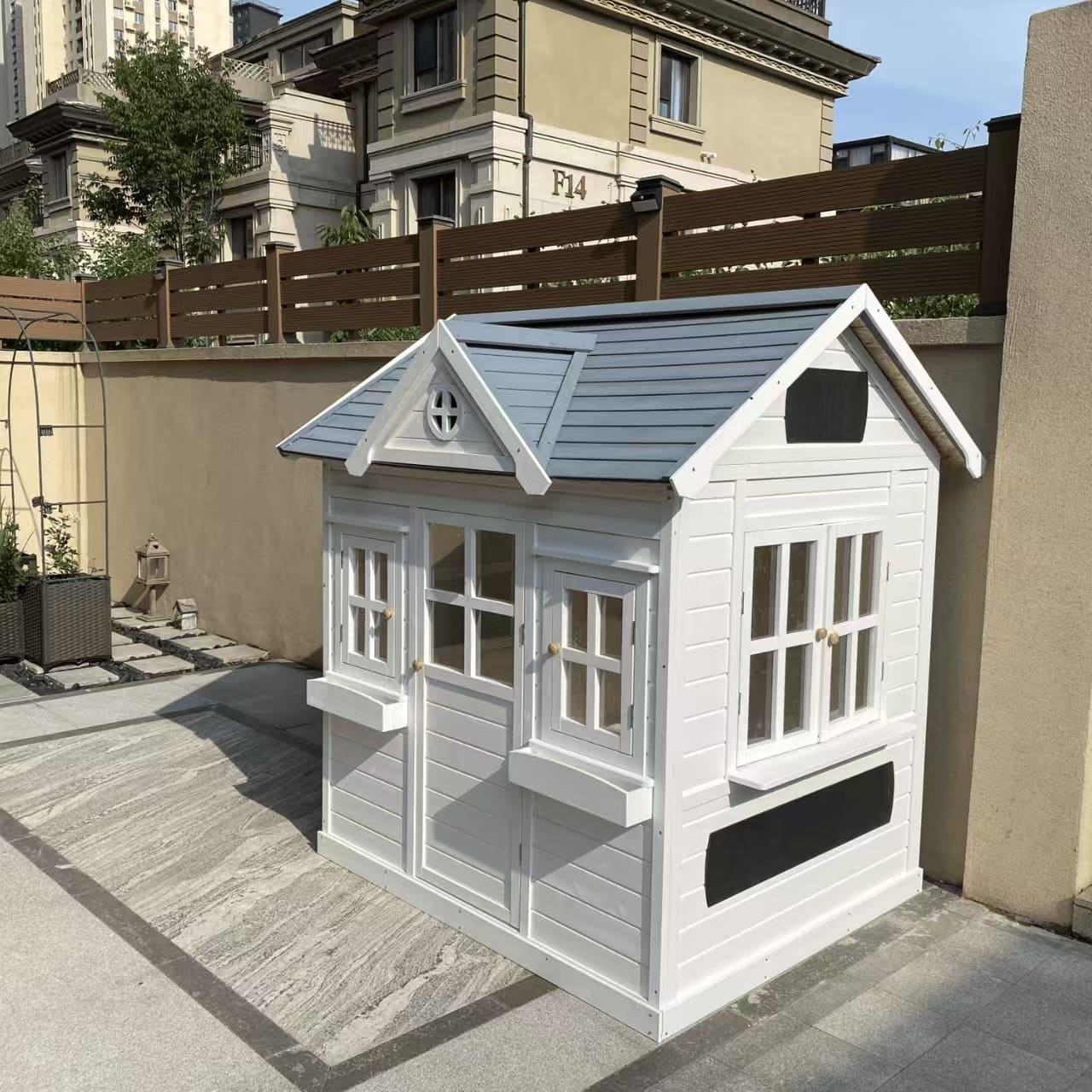 Merry Yard Kids Playhouse Code J1